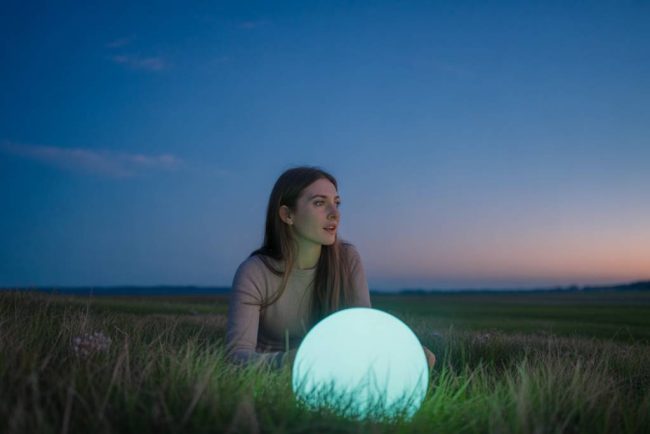 Comment reconnaître les signes de pollution lumineuse et protéger la biodiversité nocturne autour de chez soi